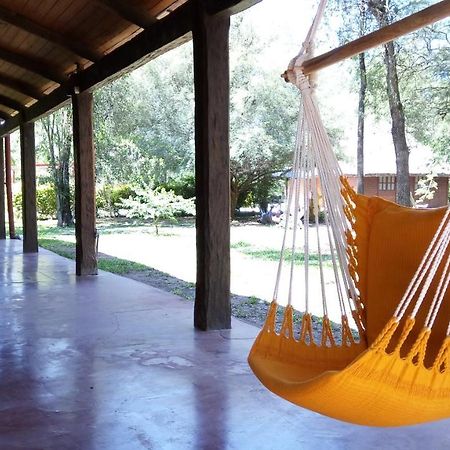 Las Curiosas Hotel Avia Terai Екстериор снимка