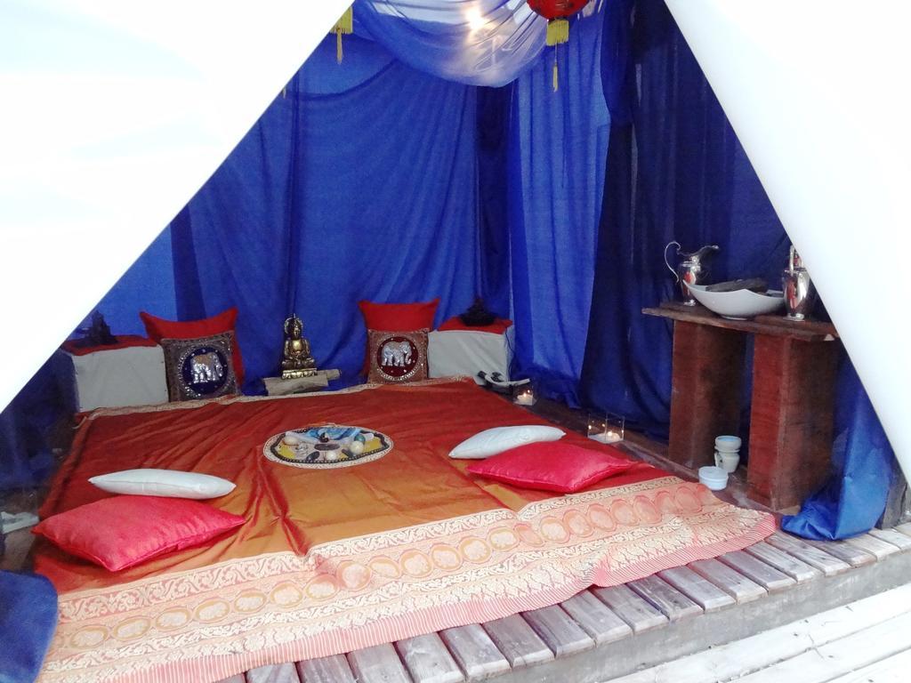 Las Curiosas Hotel Avia Terai Екстериор снимка