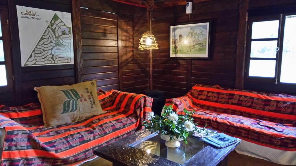 Las Curiosas Hotel Avia Terai Екстериор снимка