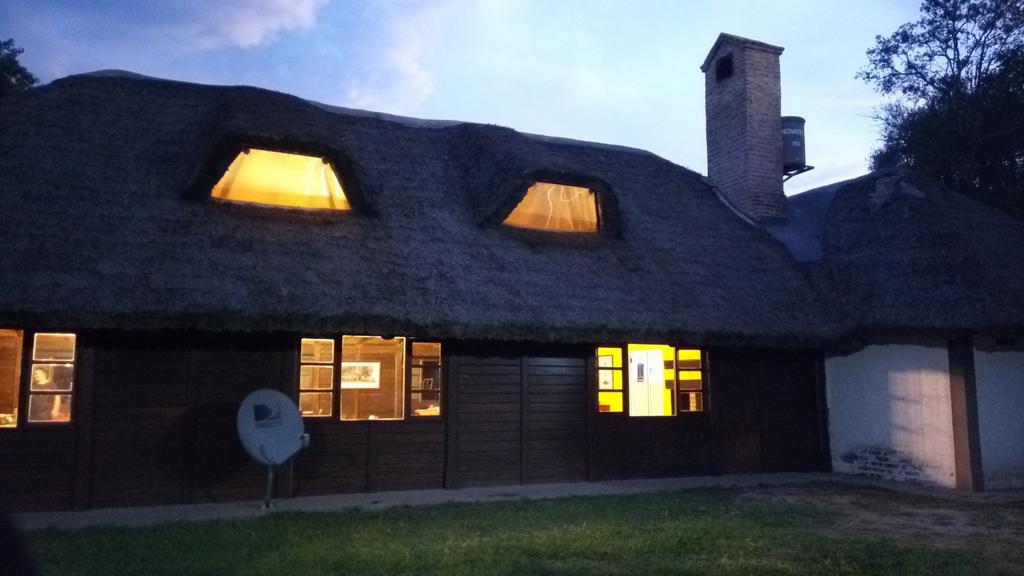 Las Curiosas Hotel Avia Terai Екстериор снимка
